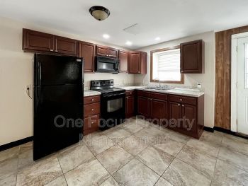 Cozy 2BR/1BA - $850/month - Gorgeous Location and Pet Friendly! property image