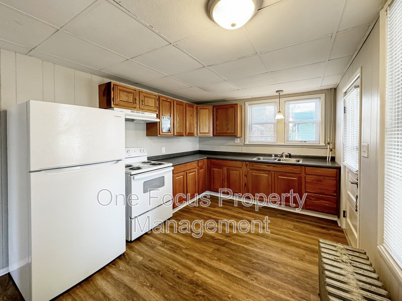 Cozy 1BR/1BA $675/month - Pet Friendly 2 pets up to 25lbs! property image