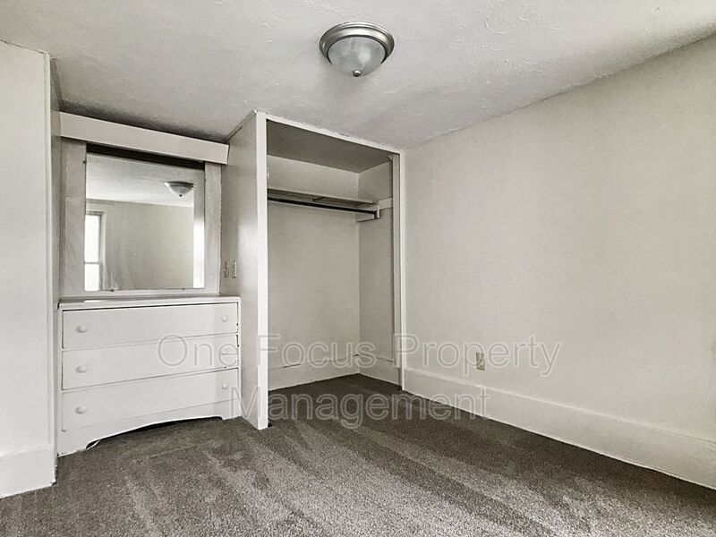 Second Floor, One Bedroom Apartment - Only $550/Month - 1 Cat Friendly! property image