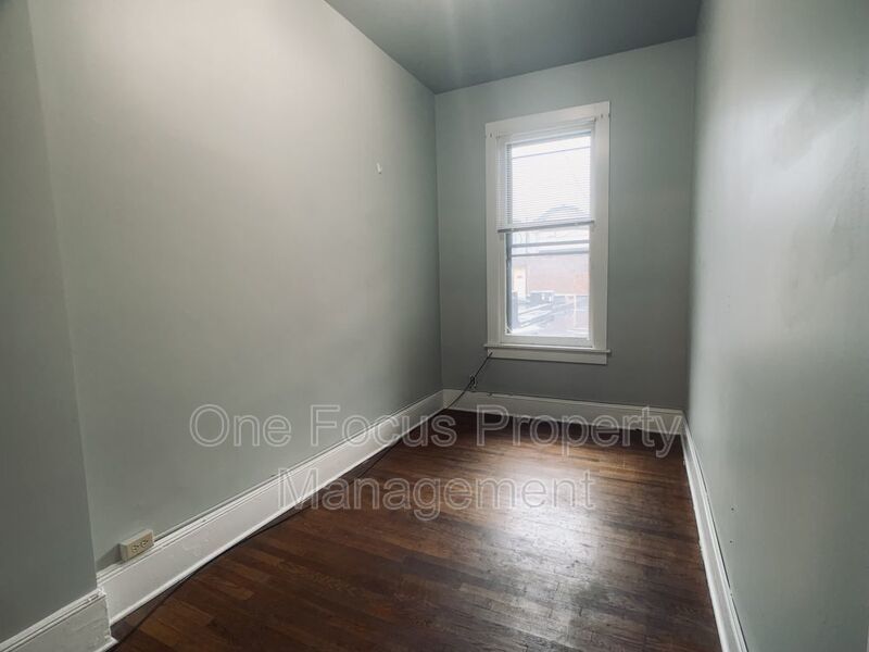 Second Floor - 2BR/1BA - 1 cat friendly! property image