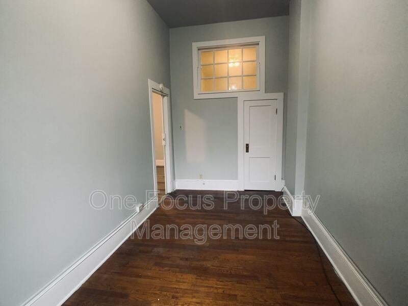 Second Floor - 2BR/1BA - 1 cat friendly! property image