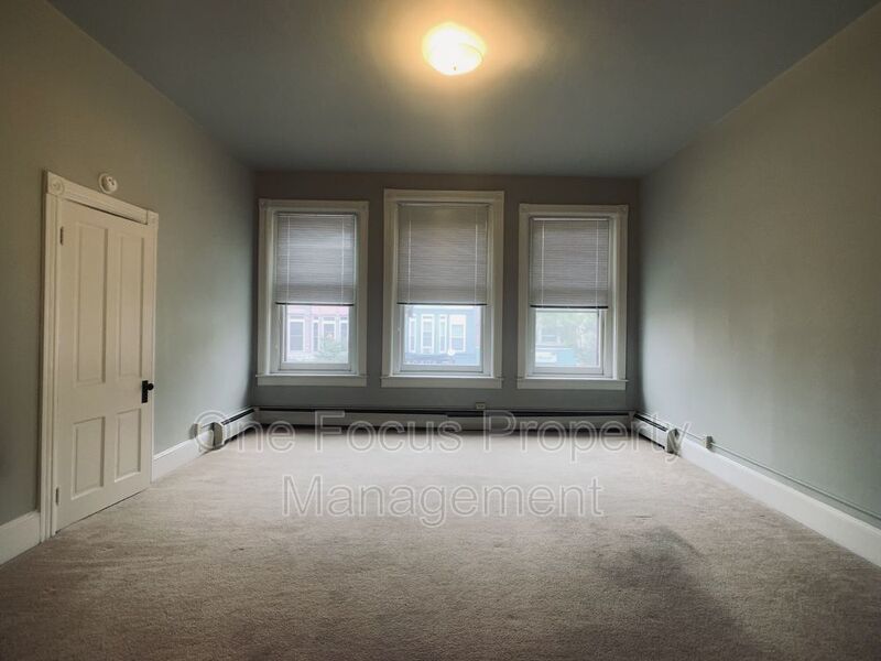 Second Floor - 2BR/1BA - 1 cat friendly! property image