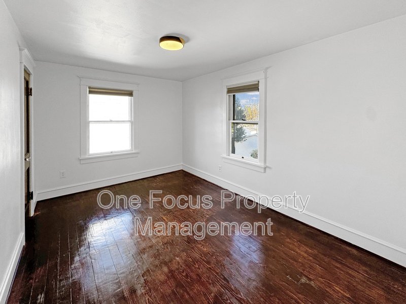 3BR/1.5BA - Modern and Updated - Pet Friendly property image