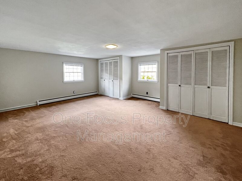 4 BR/1.5/BA - $1350/month property image