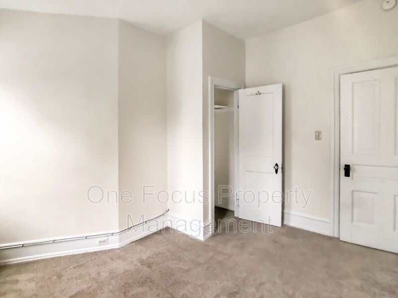 2BR/1BA - $750/Month - Includes Water, Sewer and Trash property image