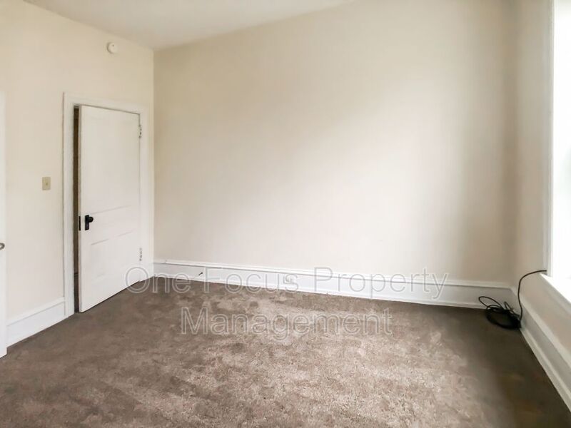 2BR/1BA - $750/Month - Includes Water, Sewer and Trash property image