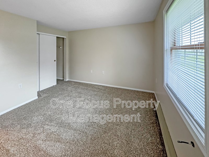 2BR/1BA - $850/month property image