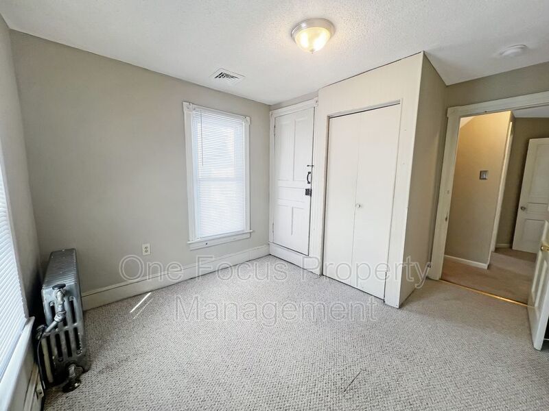 3BR/1.5BA - $1125/month property image