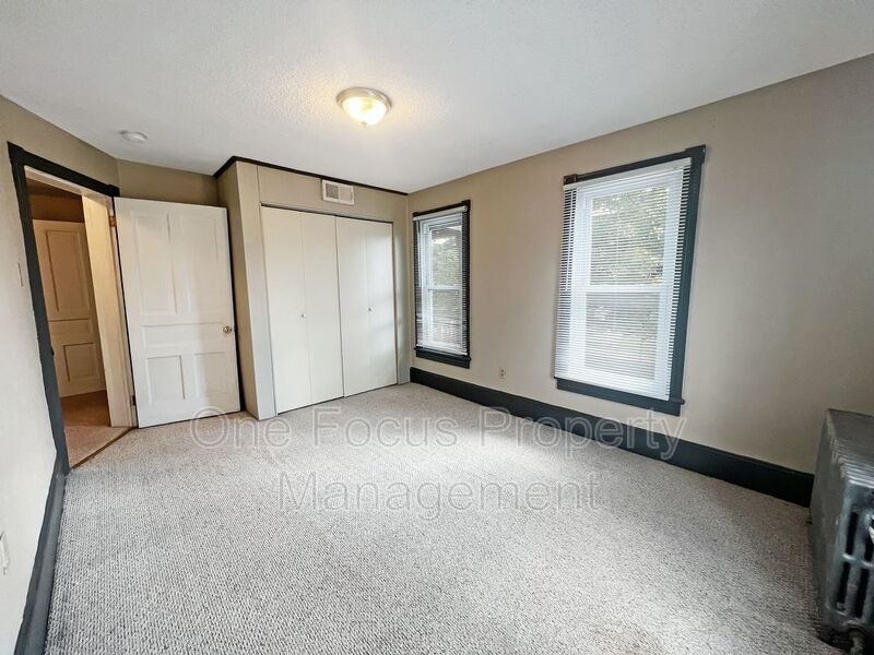 3BR/1.5BA - $1125/month property image