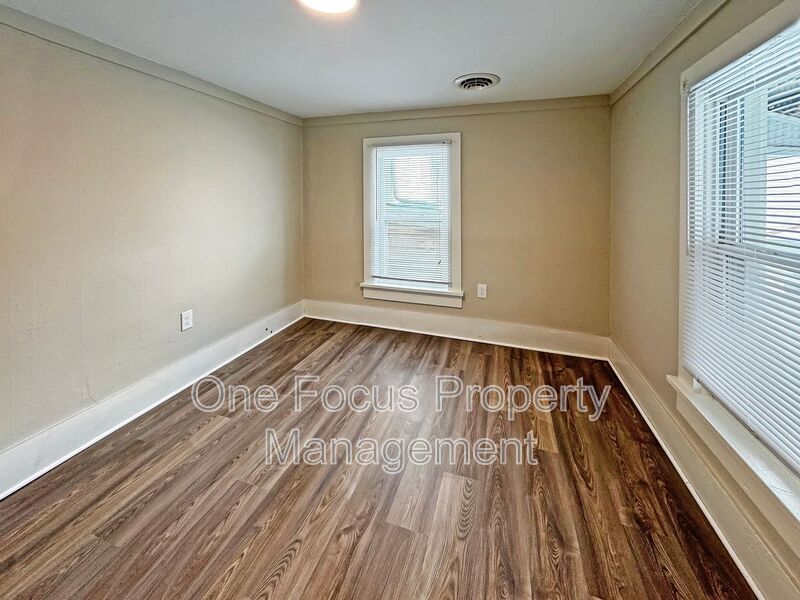 Lovely remodeled 1st floor home located in  downtown Mill Hall property image