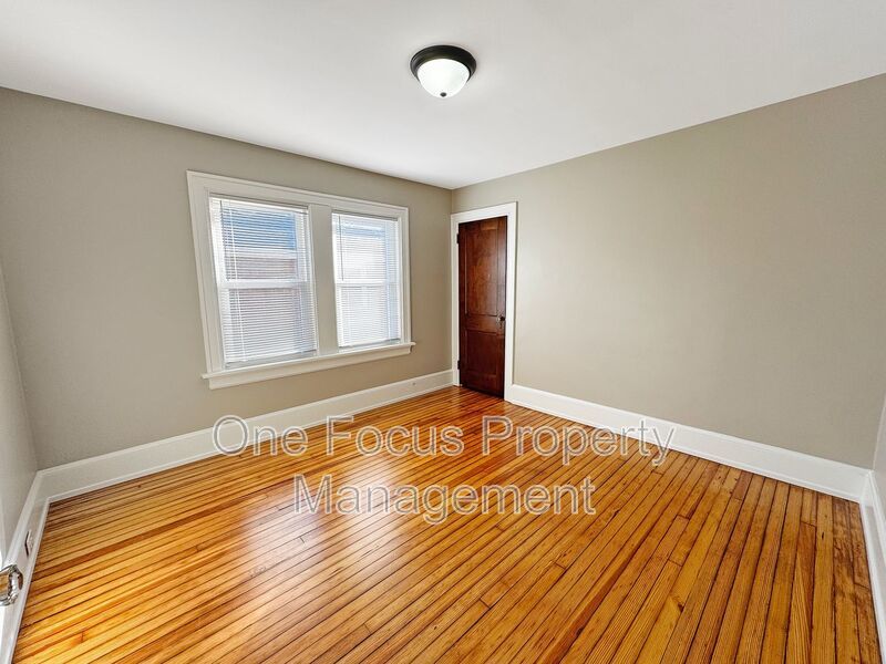 Stunning 3 bedroom duplex close to UPMC- this is must see! property image