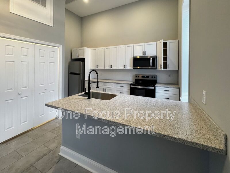 Price Improvement!!! $1075/month Brand New and Modern! property image